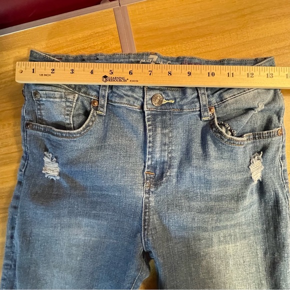 7 For All Mankind Light Blue Distressed Slimmy Jeans - Picture 3 of 8